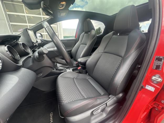 TOYOTA Yaris 116h Premiere  