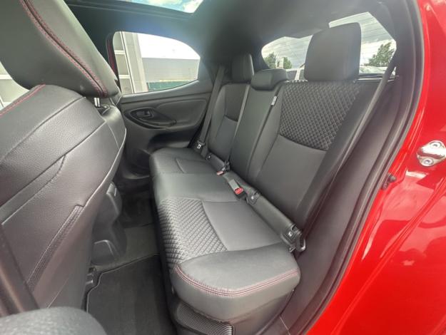 TOYOTA Yaris 116h Premiere  