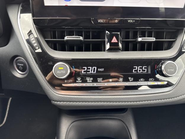 TOYOTA Corolla 140h Dynamic   