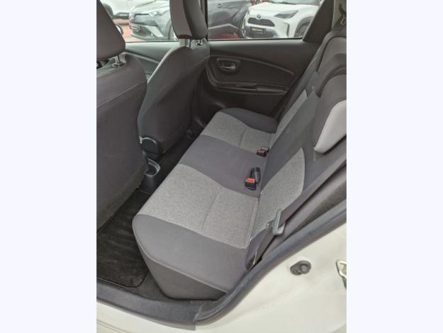 TOYOTA Yaris 110 VVT-i Design Y20  