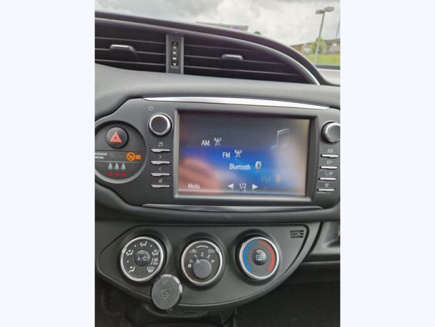 TOYOTA Yaris 110 VVT-i Design Y20  