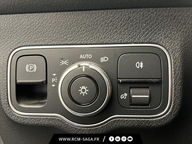 MERCEDES-BENZ GLB 200 d AMG Line  