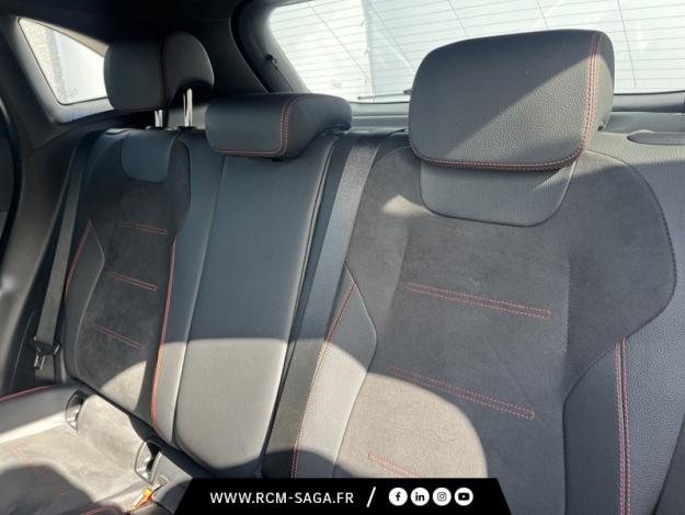MERCEDES-BENZ GLA 200 d AMG Line  