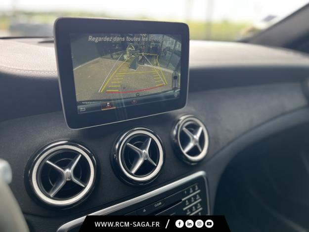 MERCEDES-BENZ GLA 180 d WhiteArt Edition  