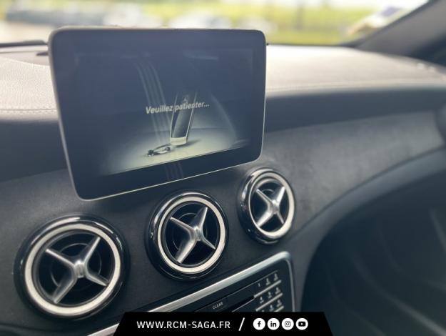 MERCEDES-BENZ GLA 180 d WhiteArt Edition  