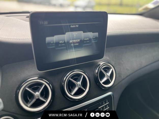 MERCEDES-BENZ GLA 180 d WhiteArt Edition  