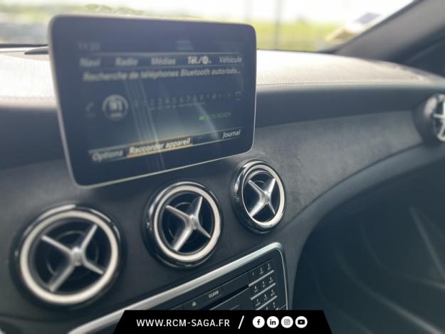 MERCEDES-BENZ GLA 180 d WhiteArt Edition  