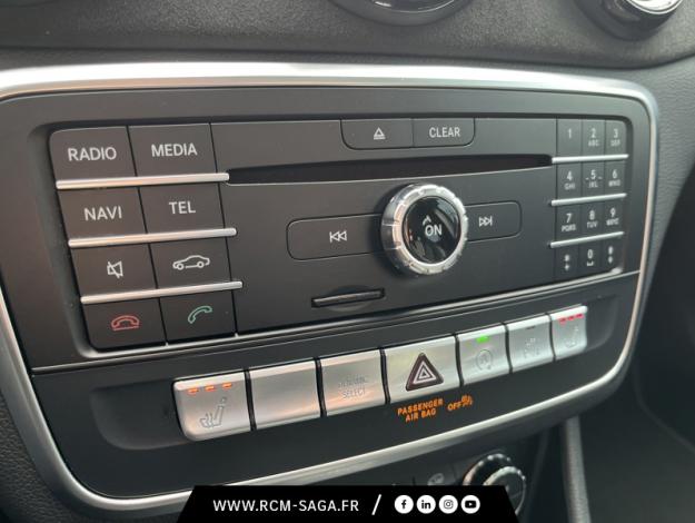 MERCEDES-BENZ GLA 180 d WhiteArt Edition  
