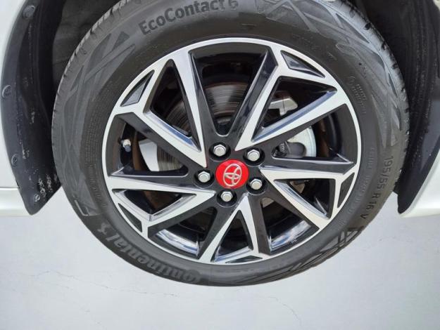 TOYOTA Yaris Hybride 116h Design  