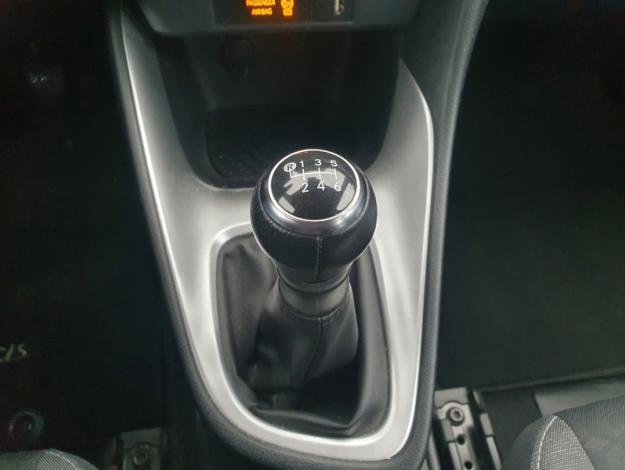 TOYOTA Yaris 120 VVT-i Dynamic   