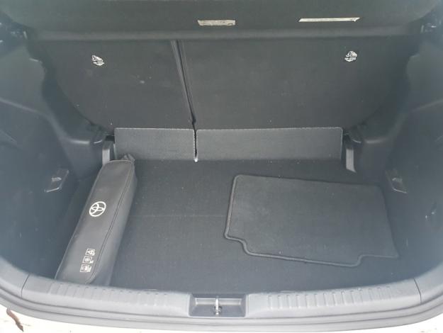 TOYOTA Yaris 120 VVT-i Dynamic   
