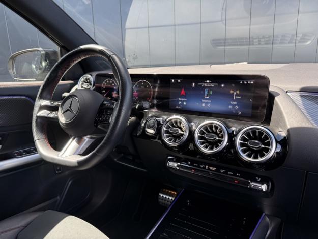 MERCEDES-BENZ GLA 200 d AMG Line  