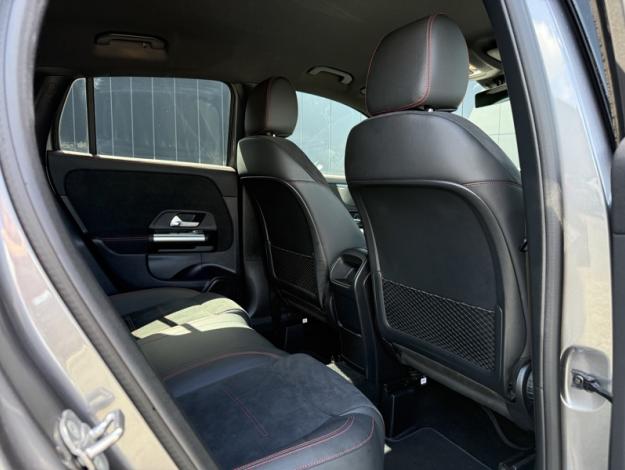 MERCEDES-BENZ GLA 200 d AMG Line  