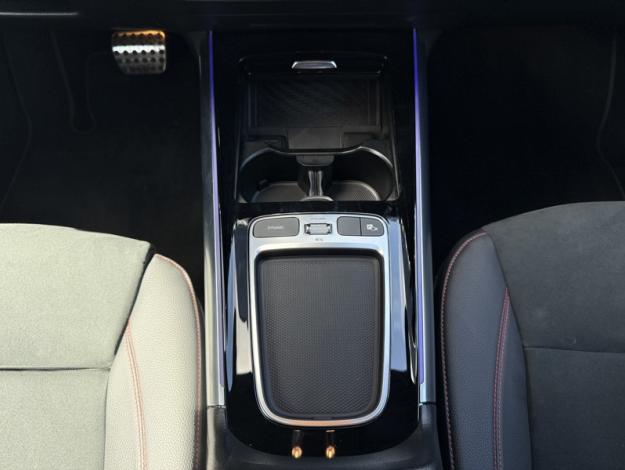 MERCEDES-BENZ GLA 200 d AMG Line  