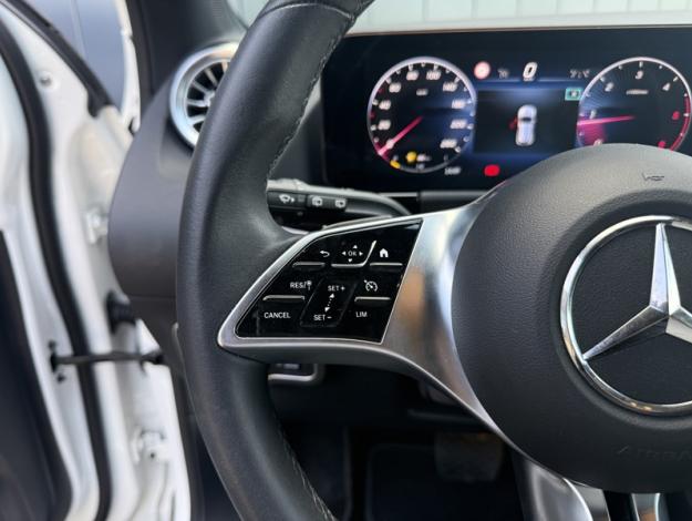 MERCEDES-BENZ GLA 200 d Progressive Line  