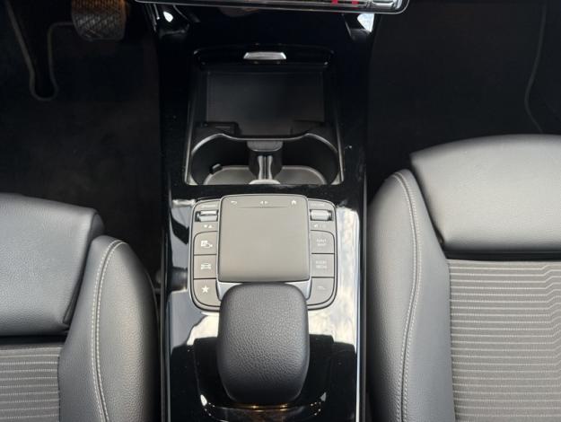 MERCEDES-BENZ CLA Coupé CLA 200 d Coupé Business Line  