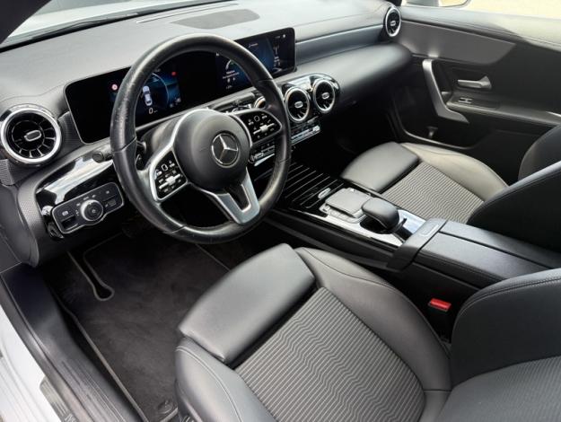 MERCEDES-BENZ CLA Coupé CLA 200 d Coupé Business Line  