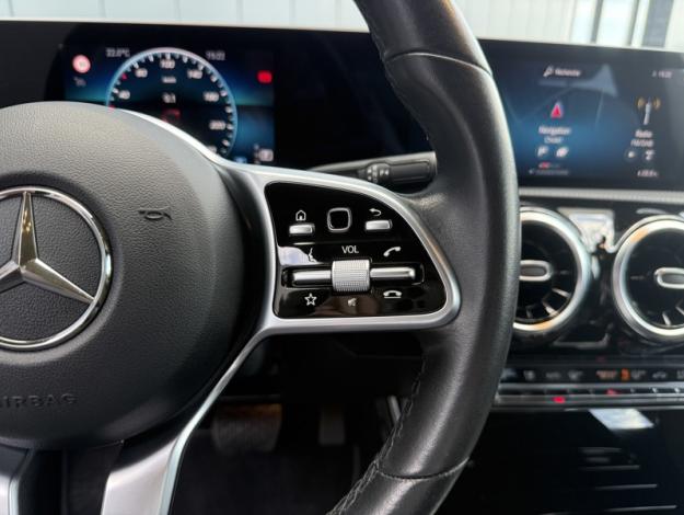 MERCEDES-BENZ CLA Coupé CLA 200 d Coupé Business Line  