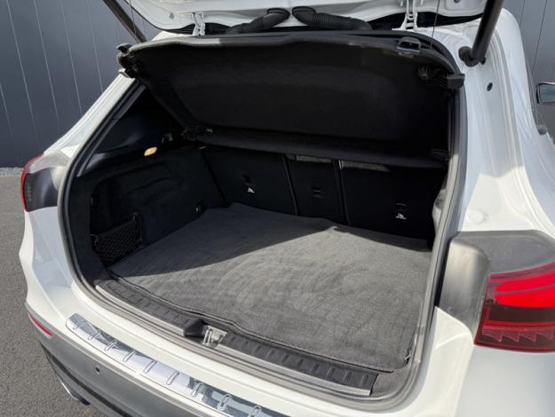 MERCEDES-BENZ GLA 200 d AMG Line  