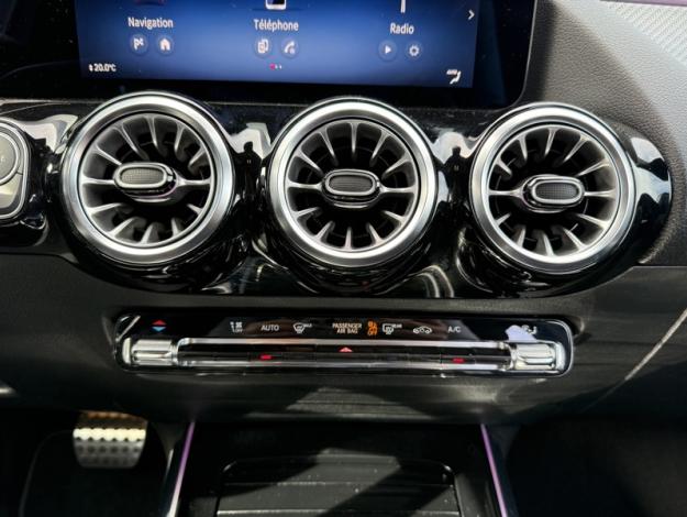 MERCEDES-BENZ GLA 200 d AMG Line  