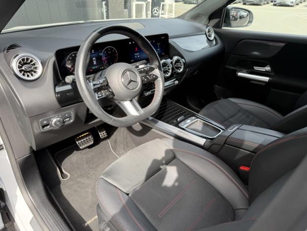 MERCEDES-BENZ GLA 200 d AMG Line  