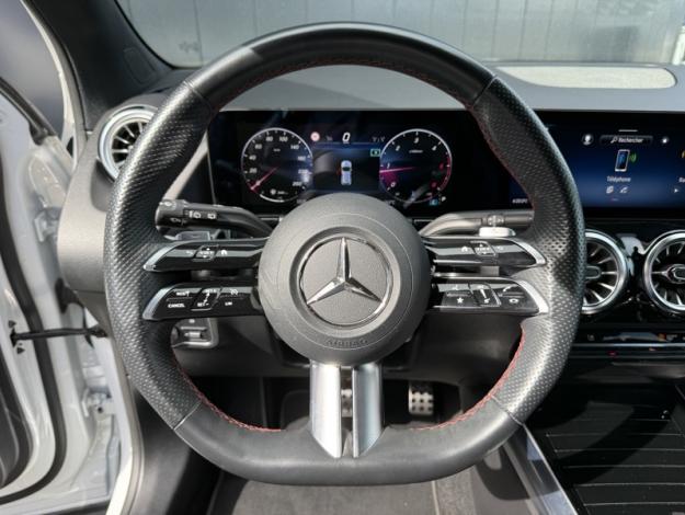 MERCEDES-BENZ GLA 200 d AMG Line  