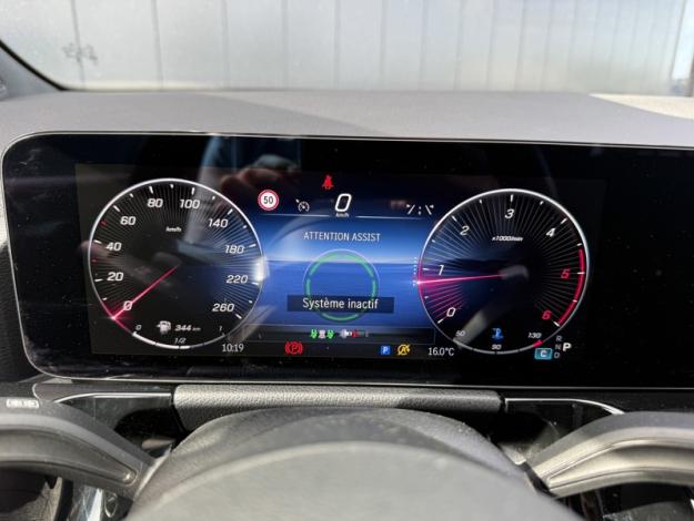 MERCEDES-BENZ GLA 200 d AMG Line  
