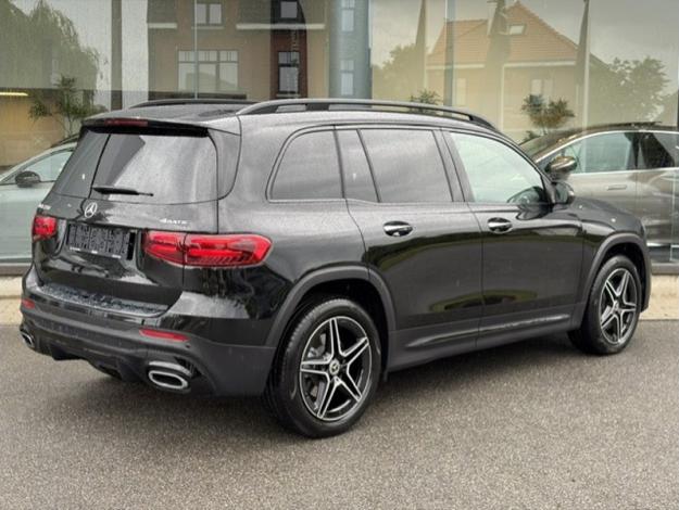 MERCEDES-BENZ GLB 220 4MATIC AMG 7places Pano Attelage  