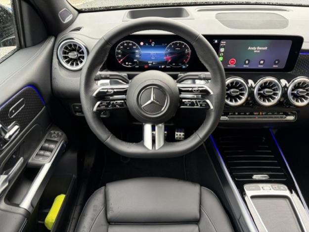 MERCEDES-BENZ GLB 220 4MATIC AMG 7places Pano Attelage  