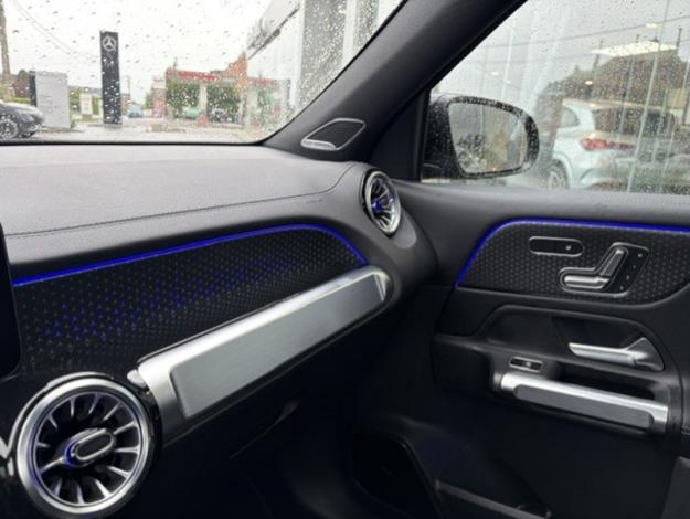 MERCEDES-BENZ GLB 220 4MATIC AMG 7places Pano Attelage  
