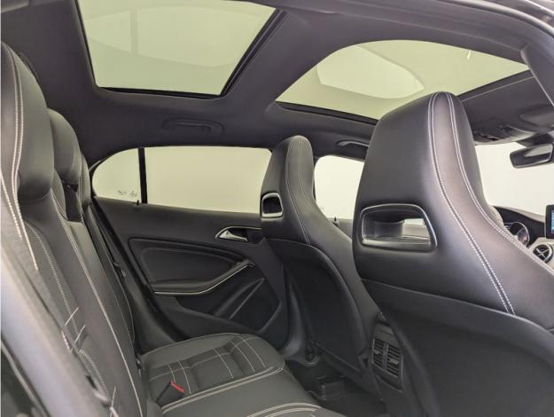 MERCEDES-BENZ GLA 200 d Sensation  