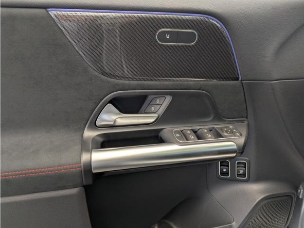 MERCEDES-BENZ GLA 250 e Hybrid EQ Edition 140  GLA 250 e Hybrid EQ Edition 140