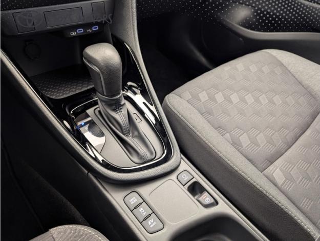 TOYOTA Yaris Hybride 116h Design  