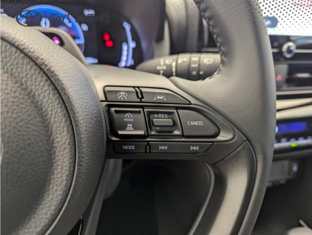 TOYOTA Yaris Cross 1.5 HYBRID 130H Design Pack Cargo  