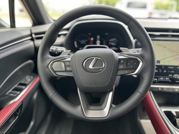 LEXUS LBX 1.5 136H 2WD Vibrant Edition  LBX HYBRIDE 2WD VIBRANT EDITION MONOTON MY26