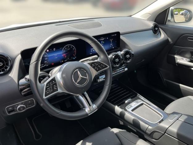 MERCEDES-BENZ GLA 220 4MATIC (10/21)