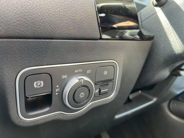 MERCEDES-BENZ GLA 220 4MATIC (12/21)