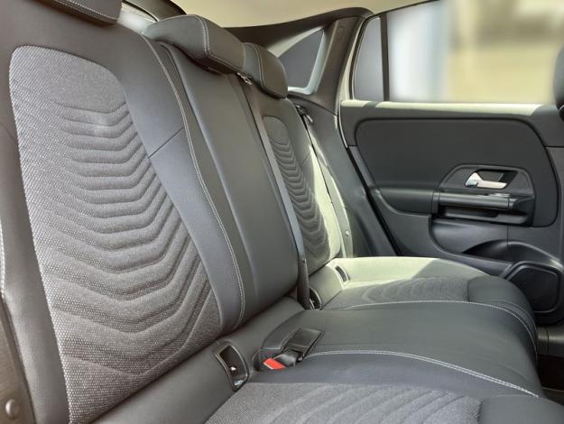 MERCEDES-BENZ GLA 220 4MATIC (20/21)