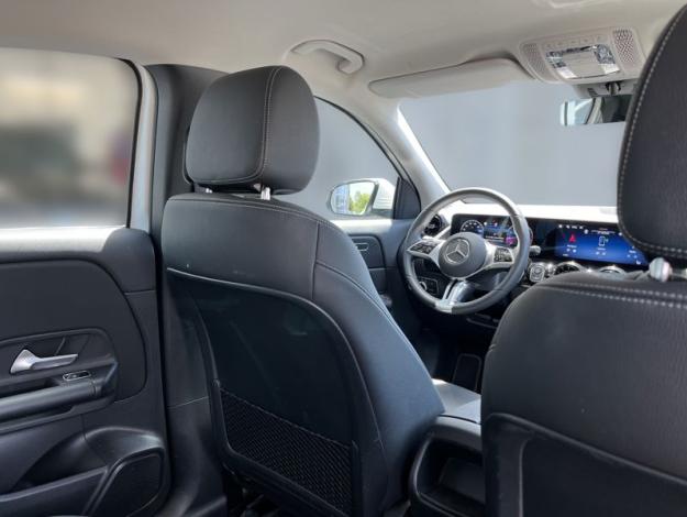 MERCEDES-BENZ GLA 220 4MATIC (21/21)