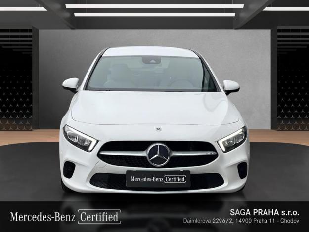 MERCEDES-BENZ Třídy A A 200 sedan (8/21)
