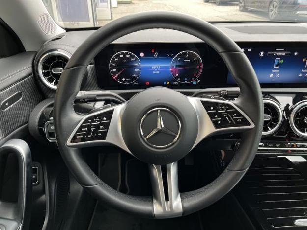 MERCEDES-BENZ CLA-Třída CLA 180 d kupé (11/21)
