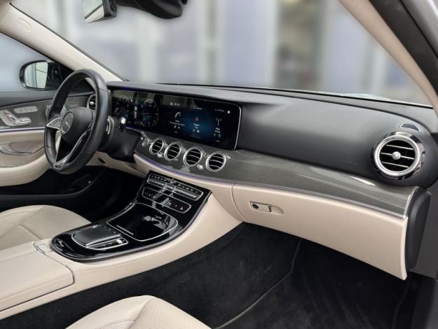 MERCEDES-BENZ E-Třída E 220 d 4MATIC All-Terrain (15/21)