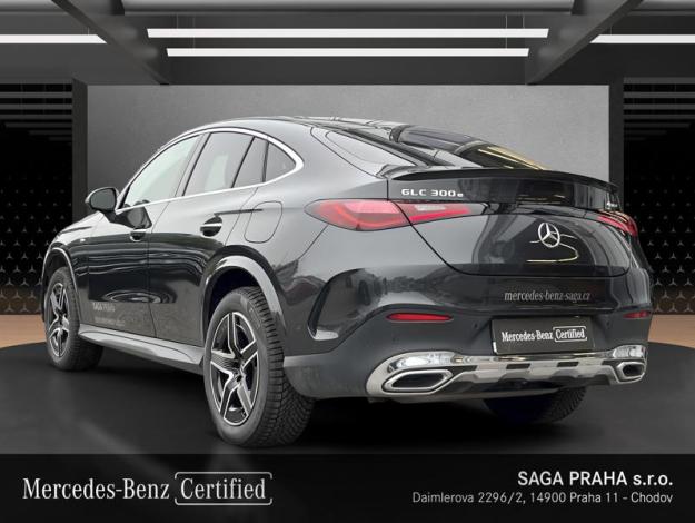 MERCEDES-BENZ GLC Coupé GLC 300 e 4MATIC kupé s hybridní technologií EQ (3/21)