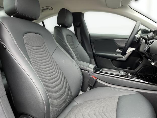 MERCEDES-BENZ CLA-Třída CLA 180d kupé (16/21)