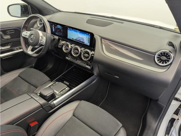 MERCEDES-BENZ GLA 200 d AMG Line  