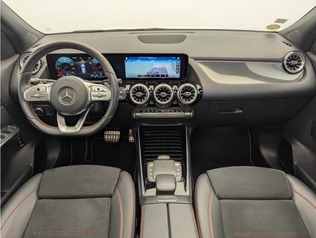 MERCEDES-BENZ GLA 200 d AMG Line  