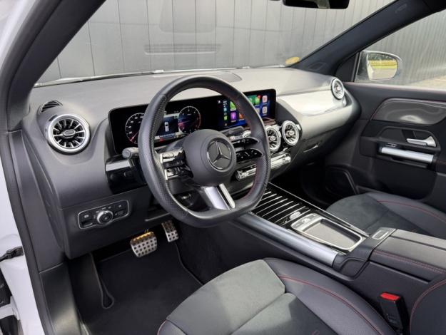 MERCEDES-BENZ GLA 200 d AMG Line  