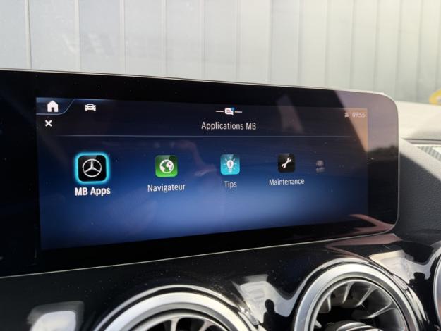 MERCEDES-BENZ GLA 200 d AMG Line  