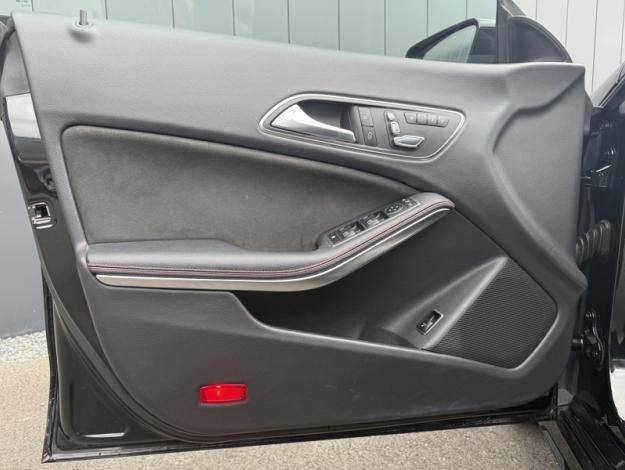 MERCEDES-BENZ CLA Shooting Brake CLA 200 d SB Fascination  
