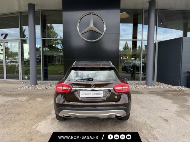MERCEDES-BENZ GLA 200 d 7G-DCT  
